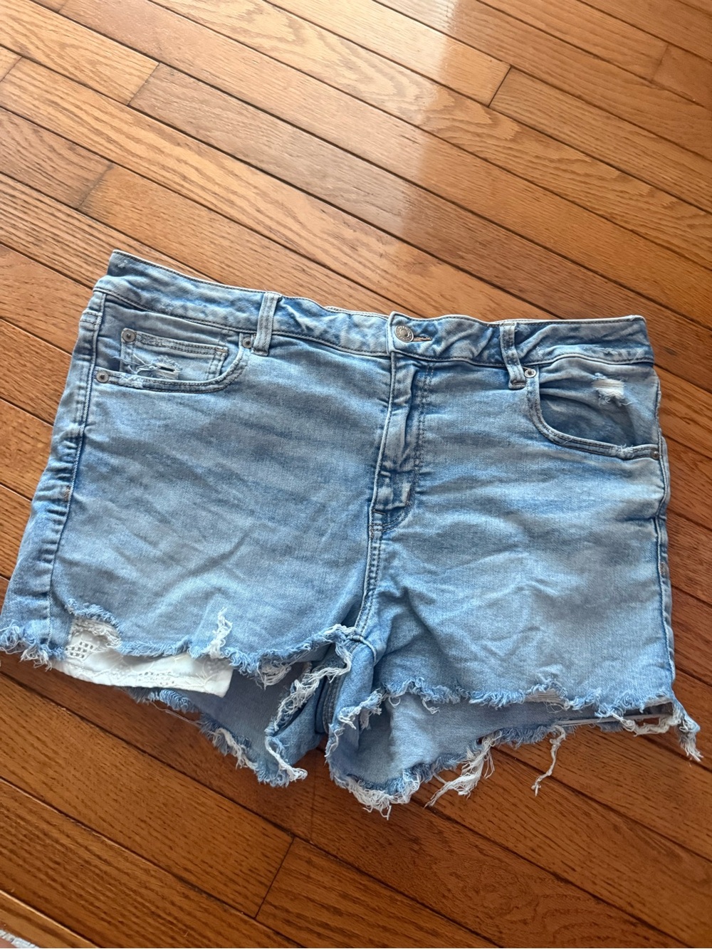 American Eagle High Rise Shortie